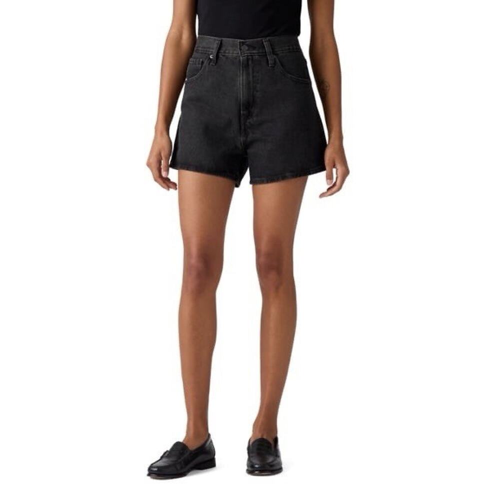 Levi's Women's NWT High Waisted Mom Shorts Black Denim Size 16/33
